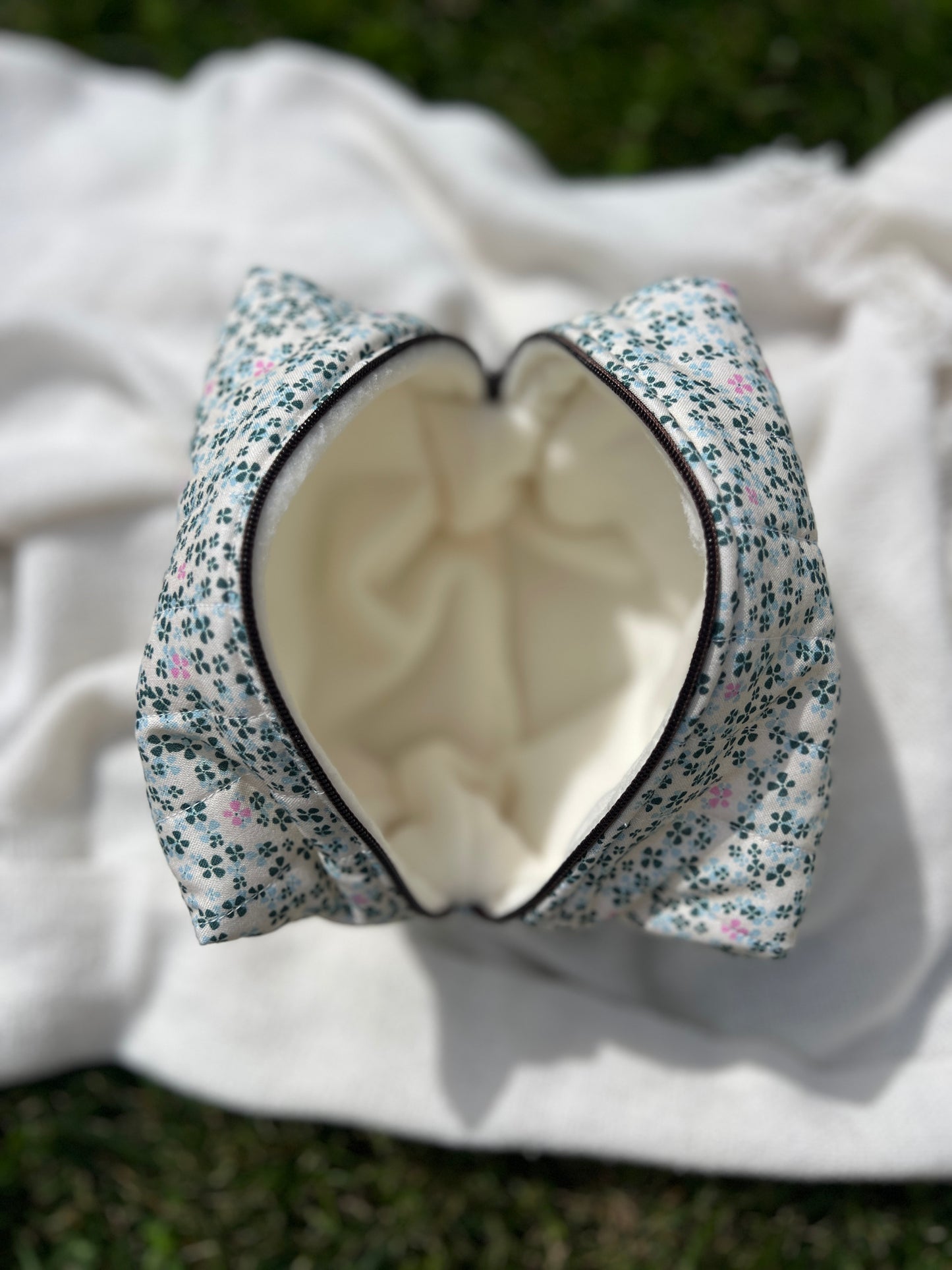 Clover Quilted Make-Up Bag