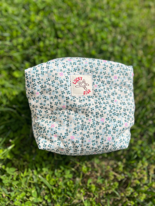 Clover Quilted Make-Up Bag