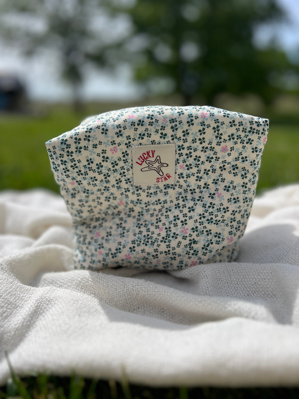 Clover Quilted Make-Up Bag